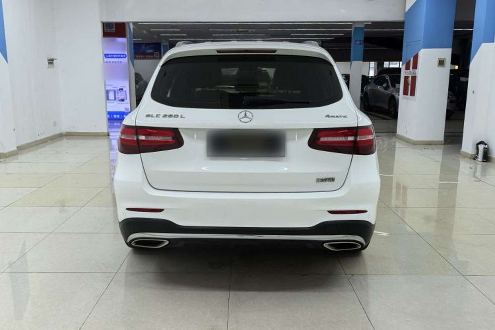 Used Mercedes-Benz GLC 2019 Facelift GLC 260 L 4MATIC Luxury Model Exterior 4