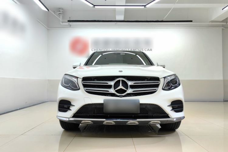 Used Mercedes-Benz GLC 2019 Facelift GLC 260 L 4MATIC Luxury Model Exterior 4