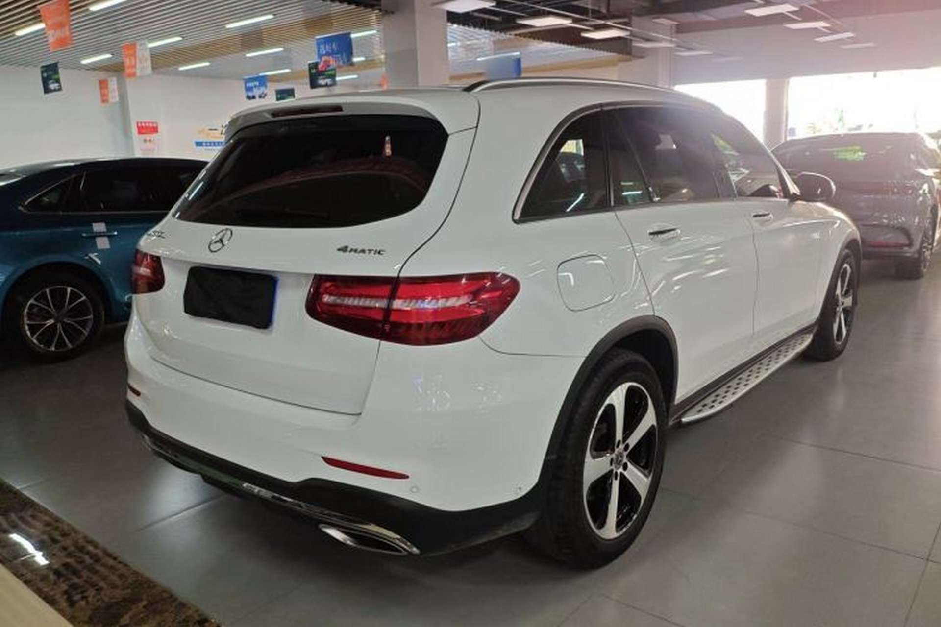 Used Mercedes-Benz GLC 2019 Facelift GLC 260 L 4MATIC Luxury Model Exterior 4