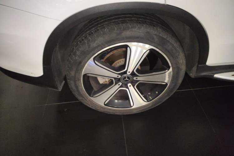 Used Mercedes-Benz GLC 2019 GLC 300 L 4MATIC Dynamic Model Exterior 5