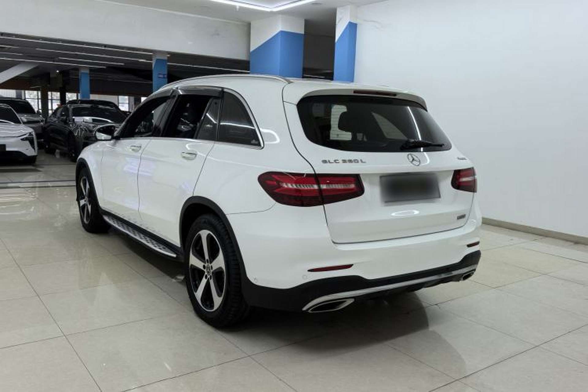 Used Mercedes-Benz GLC 2019 Facelift GLC 260 L 4MATIC Luxury Model Exterior 5