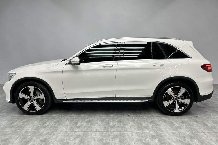 Used Mercedes-Benz GLC 2019 Refreshed GLC 300 L 4MATIC Dynamic Edition Exterior 5