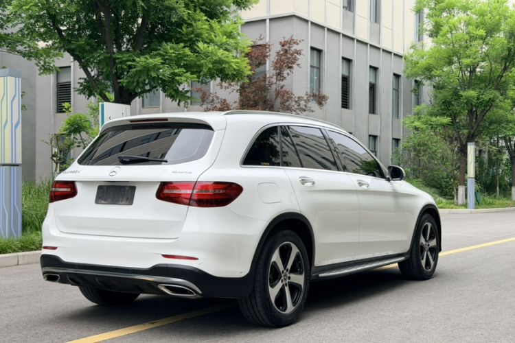 Used Mercedes-Benz GLC 2019 Facelift GLC 260 L 4MATIC Luxury Model Exterior 5