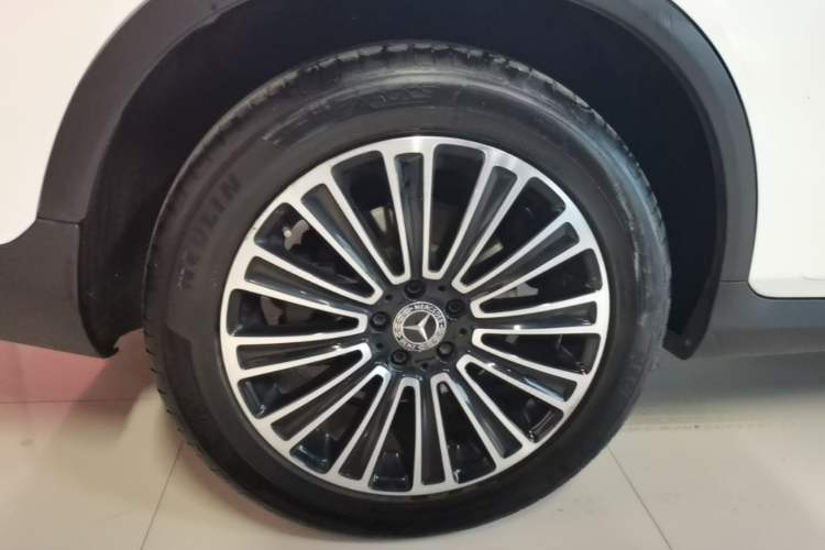 Used Mercedes-Benz GLC 2019 GLC 200 L 4MATIC Exterior 5