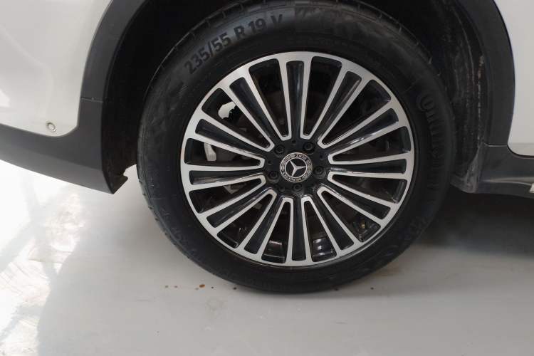 Used Mercedes-Benz GLC 2019 GLC 260 L 4MATIC Dynamic Model Exterior 5