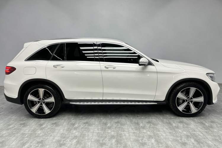 Used Mercedes-Benz GLC 2019 Refreshed GLC 300 L 4MATIC Dynamic Edition Exterior 6