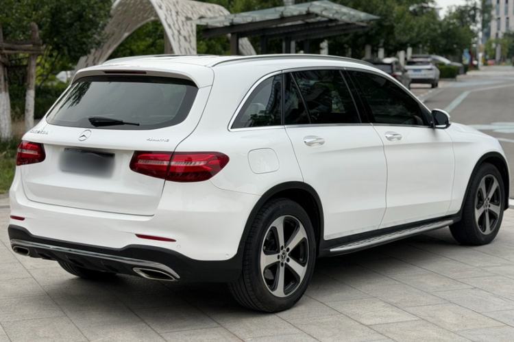 Used Mercedes-Benz GLC 2019 Facelift GLC 260 L 4MATIC Luxury Model Exterior 6