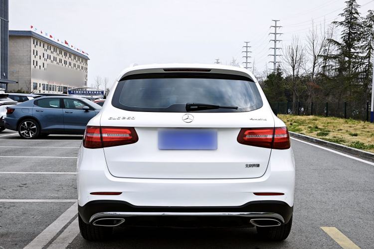 Used Mercedes-Benz GLC 2019 GLC 260 4MATIC Luxury Model Exterior 7