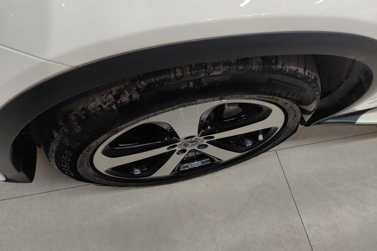 Used Mercedes-Benz GLC 2019 Facelift GLC 260 L 4MATIC Luxury Model Exterior 7