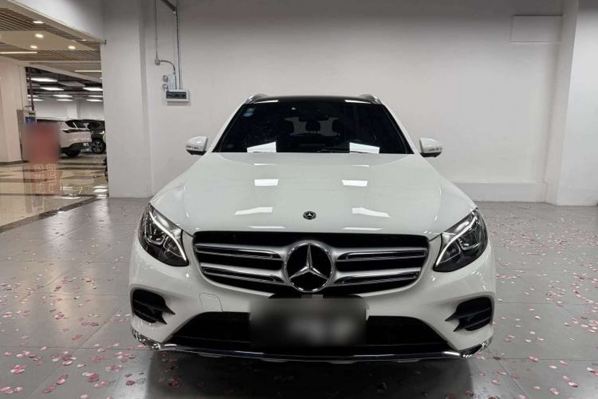 Used Mercedes-Benz GLC 2019 Facelift GLC 260 L 4MATIC Luxury Model Exterior 8