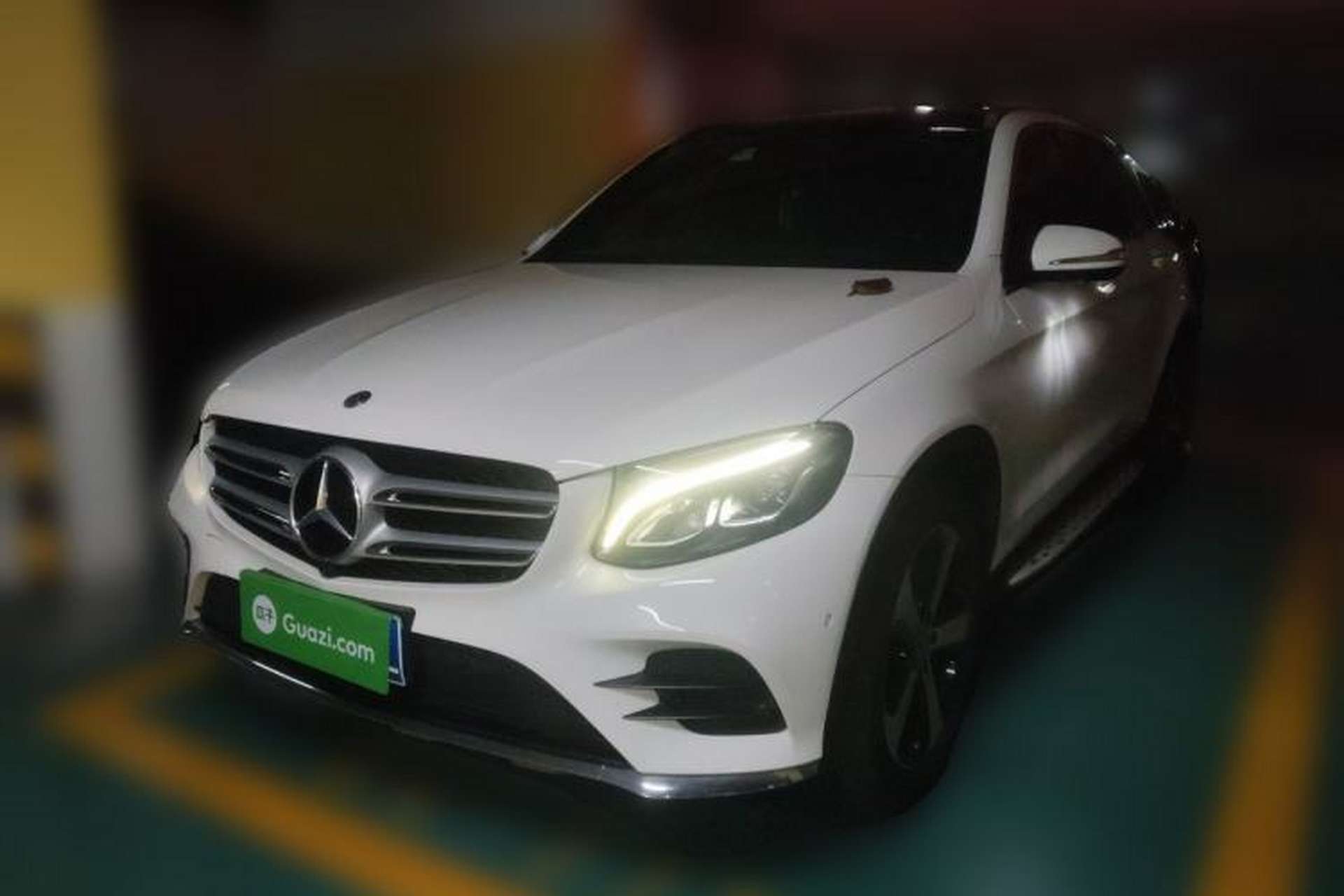 Used Mercedes-Benz GLC 2019 Facelift GLC 260 L 4MATIC Luxury Model Front Left 45 Deg