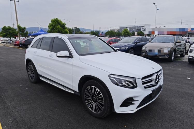 Used Mercedes-Benz GLC 2019 GLC 260 L 4MATIC Dynamic Model Front Right 45 Deg