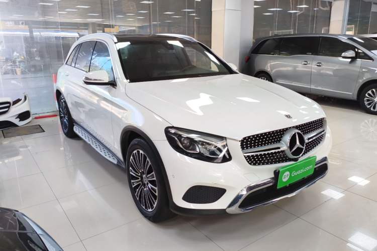 Used Mercedes-Benz GLC 2019 GLC 200 L 4MATIC Front Right 45 Deg