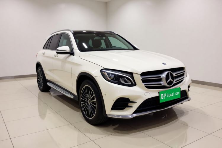 Used Mercedes-Benz GLC 2019 GLC 260 L 4MATIC Dynamic Model Front Right 45 Deg