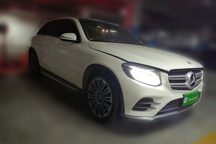 Used Mercedes-Benz GLC 2019 GLC 260 L 4MATIC Dynamic Model Front Right 45 Deg