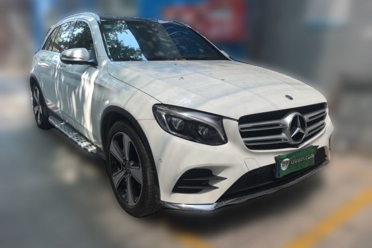 Used Mercedes-Benz GLC 2019 Refreshed GLC 300 L 4MATIC Dynamic Edition Front Right 45 Deg
