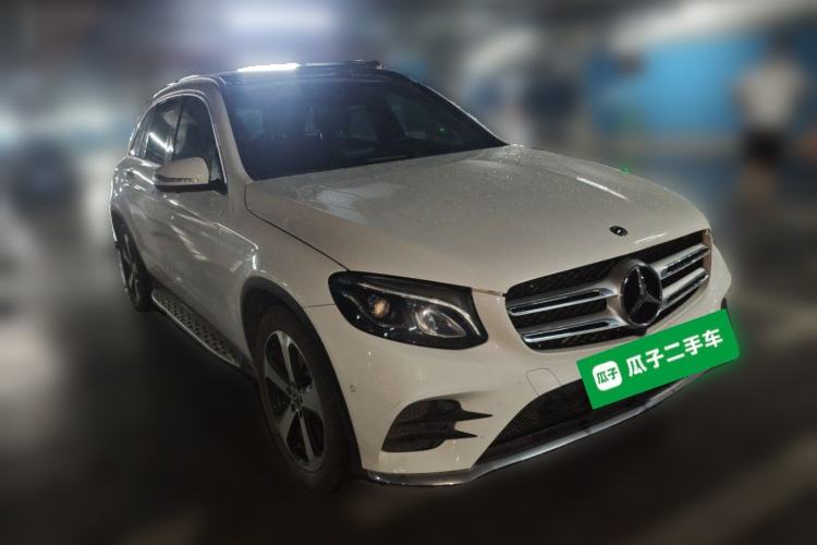 Used Mercedes-Benz GLC 2019 Facelift GLC 260 L 4MATIC Luxury Model Front Right 45 Deg