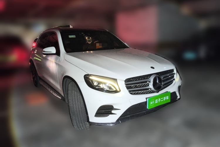 Used Mercedes-Benz GLC 2019 Facelift GLC 260 L 4MATIC Luxury Model Front Right 45 Deg