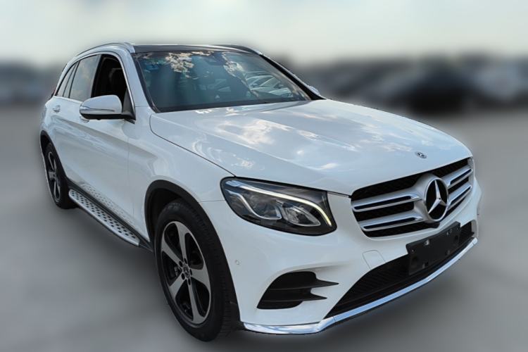 Used Mercedes-Benz GLC 2019 Facelift GLC 260 L 4MATIC Luxury Model Front Right 45 Deg