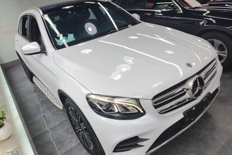 Used Mercedes-Benz GLC 2019 GLC 260 L 4MATIC Dynamic Model Front Right 45 Deg