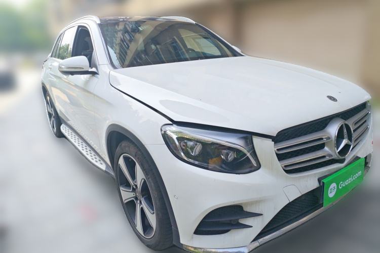 Used Mercedes-Benz GLC 2019 Refreshed GLC 300 L 4MATIC Dynamic Edition Front Right 45 Deg