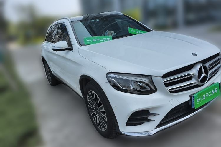 Used Mercedes-Benz GLC 2019 GLC 260 4MATIC Dynamic Edition Front Right 45 Deg