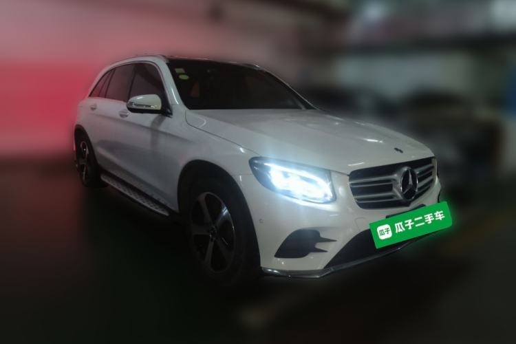 Used Mercedes-Benz GLC 2019 GLC 260 L 4MATIC Luxury Model Front Right 45 Deg