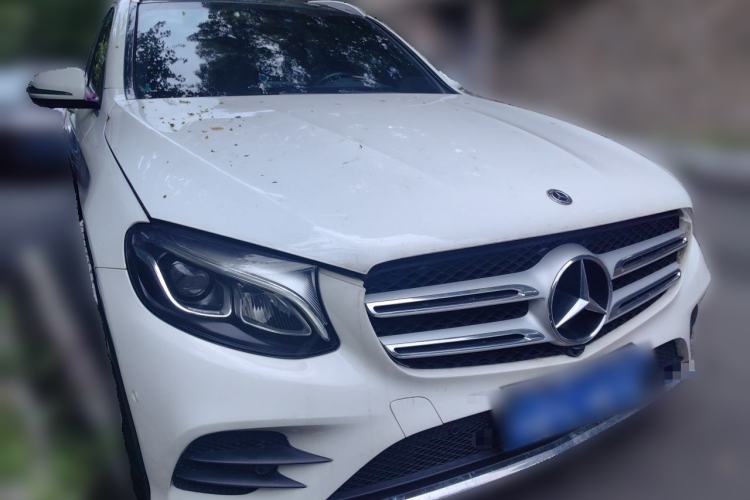Used Mercedes-Benz GLC 2019 Facelift GLC 260 L 4MATIC Luxury Model Front Right 45 Deg