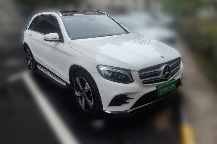 Used Mercedes-Benz GLC 2019 GLC 300 L 4MATIC Dynamic Model Front Right 45 Deg