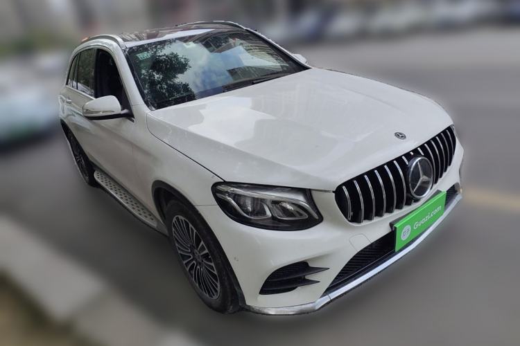 Used Mercedes-Benz GLC 2019 GLC 260 L 4MATIC Dynamic Model Front Right 45 Deg