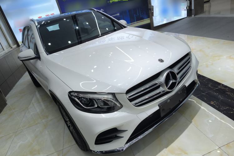 Used Mercedes-Benz GLC 2019 GLC 260 L 4MATIC Dynamic Model Front Right 45 Deg
