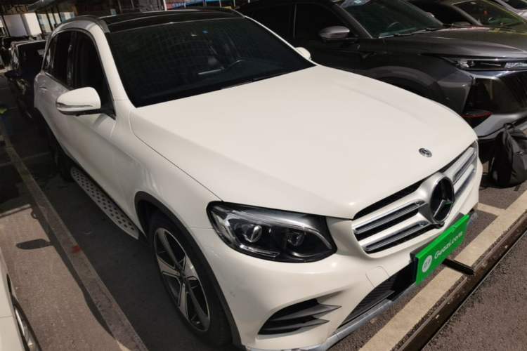 Used Mercedes-Benz GLC 2019 Refreshed GLC 300 L 4MATIC Dynamic Edition Front Right 45 Deg