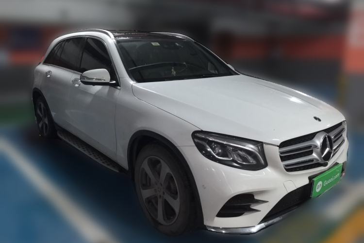 Used Mercedes-Benz GLC 2019 GLC 260 L 4MATIC Luxury Model Front Right 45 Deg