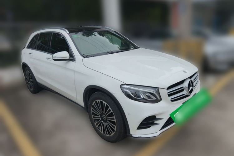 Used Mercedes-Benz GLC 2019 GLC 260 L 4MATIC Dynamic Model Front Right 45 Deg