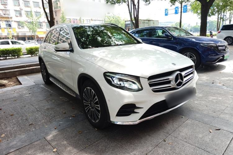 Used Mercedes-Benz GLC 2019 GLC 260 L 4MATIC Dynamic Model Front Right 45 Deg