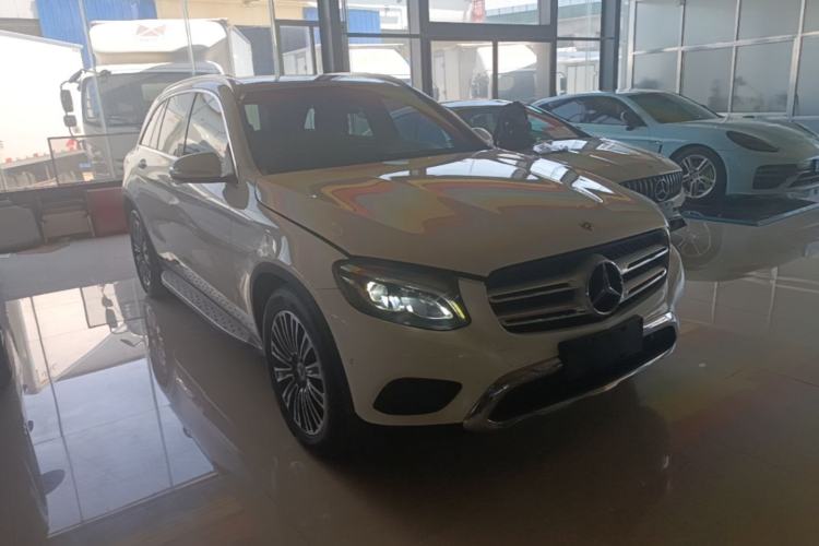 Used Mercedes-Benz GLC 2019 GLC 200 L 4MATIC Front Right 45 Deg
