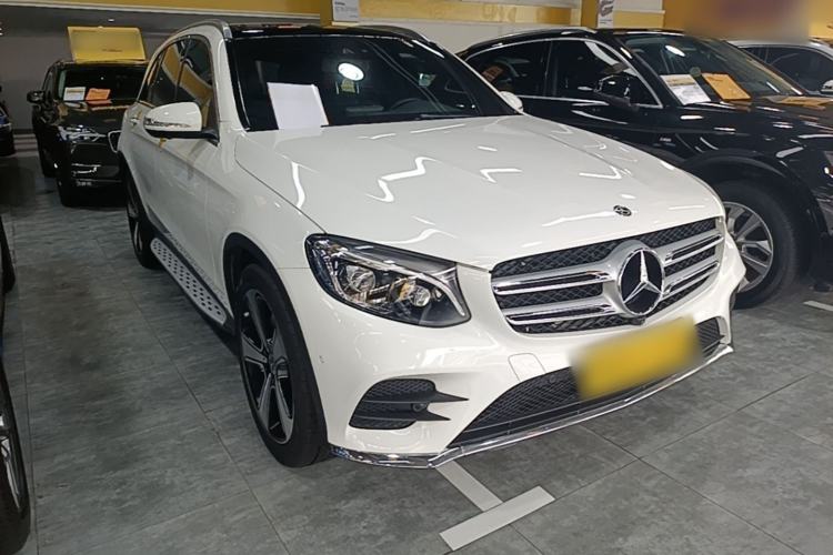 Used Mercedes-Benz GLC 2019 Refreshed GLC 300 L 4MATIC Dynamic Edition Front Right 45 Deg