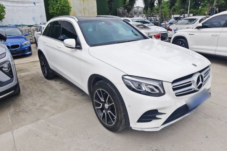 Used Mercedes-Benz GLC 2019 GLC 260 L 4MATIC Dynamic Model Front Right 45 Deg
