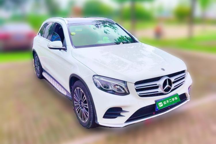 Used Mercedes-Benz GLC 2019 GLC 260 4MATIC Dynamic Edition Front Right 45 Deg