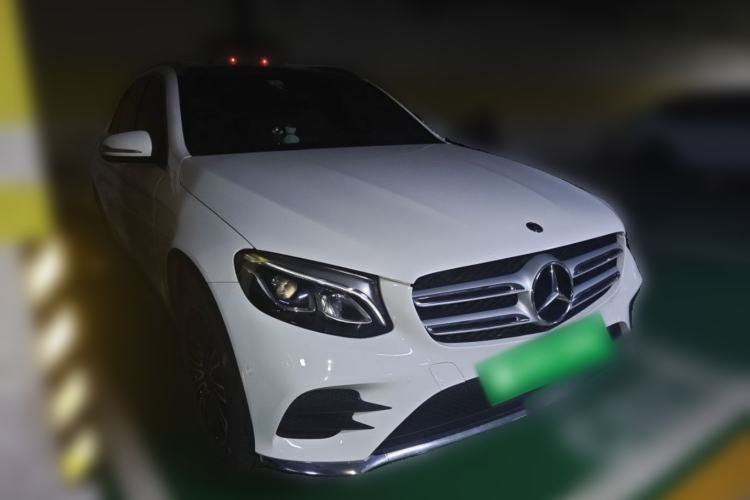Used Mercedes-Benz GLC 2019 GLC 260 L 4MATIC Dynamic Model Front Right 45 Deg