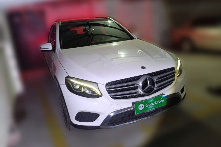 Used Mercedes-Benz GLC 2019 GLC 200 4MATIC Front Right 45 Deg