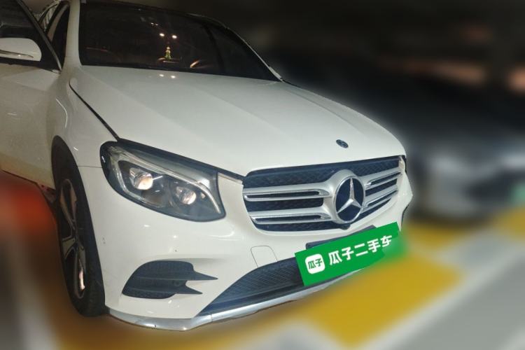 Used Mercedes-Benz GLC 2019 GLC 300 L 4MATIC Dynamic Model Front Right 45 Deg