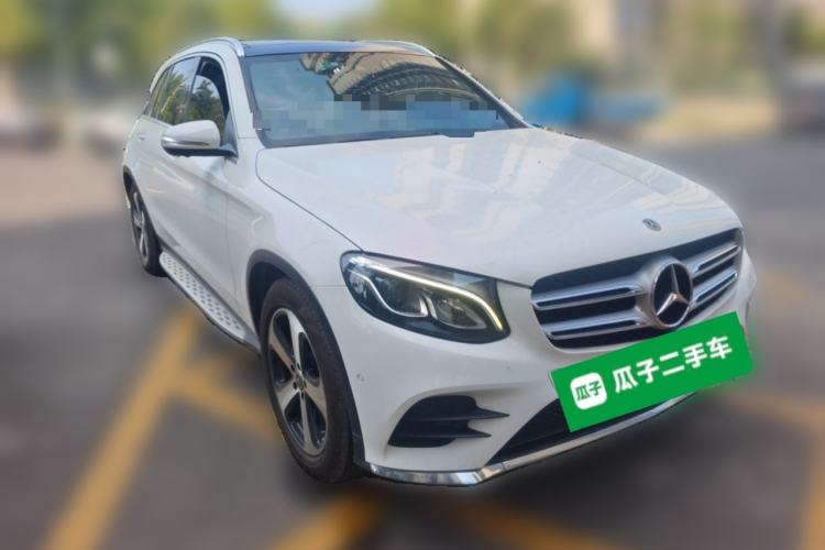 Used Mercedes-Benz GLC 2019 Facelift GLC 260 L 4MATIC Luxury Model Front Right 45 Deg