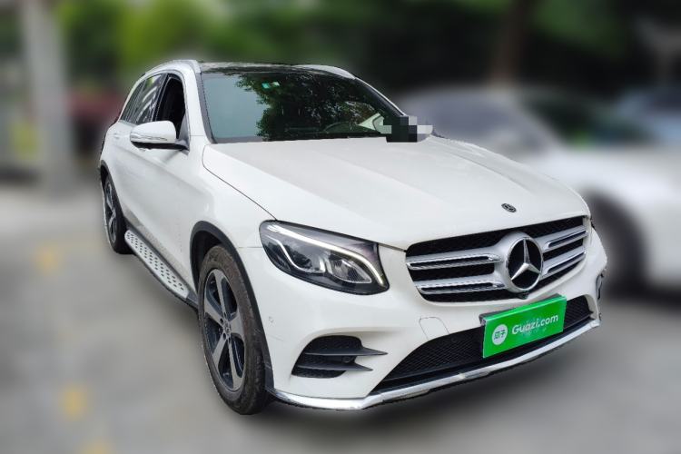 Used Mercedes-Benz GLC 2019 Facelift GLC 260 L 4MATIC Luxury Model Front Right 45 Deg