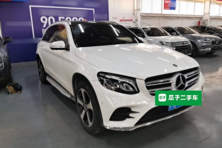 Used Mercedes-Benz GLC 2019 GLC 260 L 4MATIC Luxury Model Front Right 45 Deg