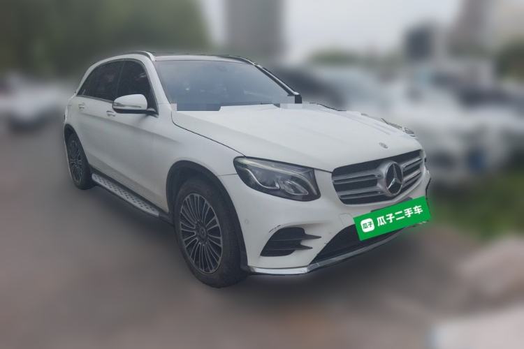 Used Mercedes-Benz GLC 2019 GLC 260 L 4MATIC Luxury Model Front Right 45 Deg