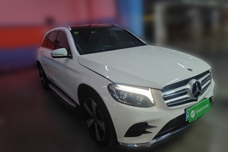 Used Mercedes-Benz GLC 2019 GLC 300 L 4MATIC Dynamic Model Front Right 45 Deg