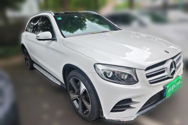 Used Mercedes-Benz GLC 2019 GLC 300 L 4MATIC Dynamic Model Front Right 45 Deg