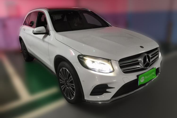 Used Mercedes-Benz GLC 2019 GLC 260 L 4MATIC Dynamic Model Front Right 45 Deg