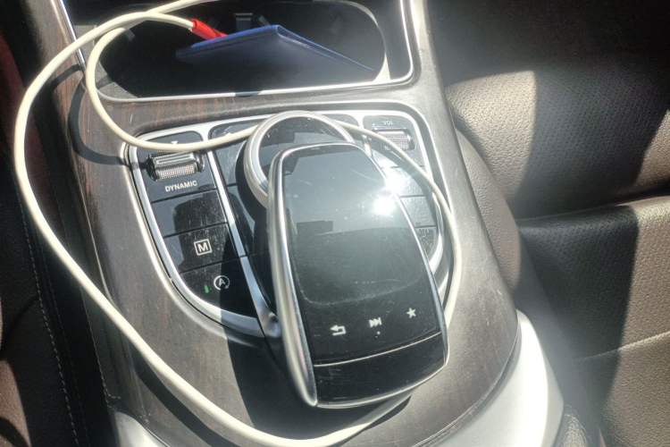 Used Mercedes-Benz GLC 2019 GLC 260 L 4MATIC Luxury Model Gear Lever